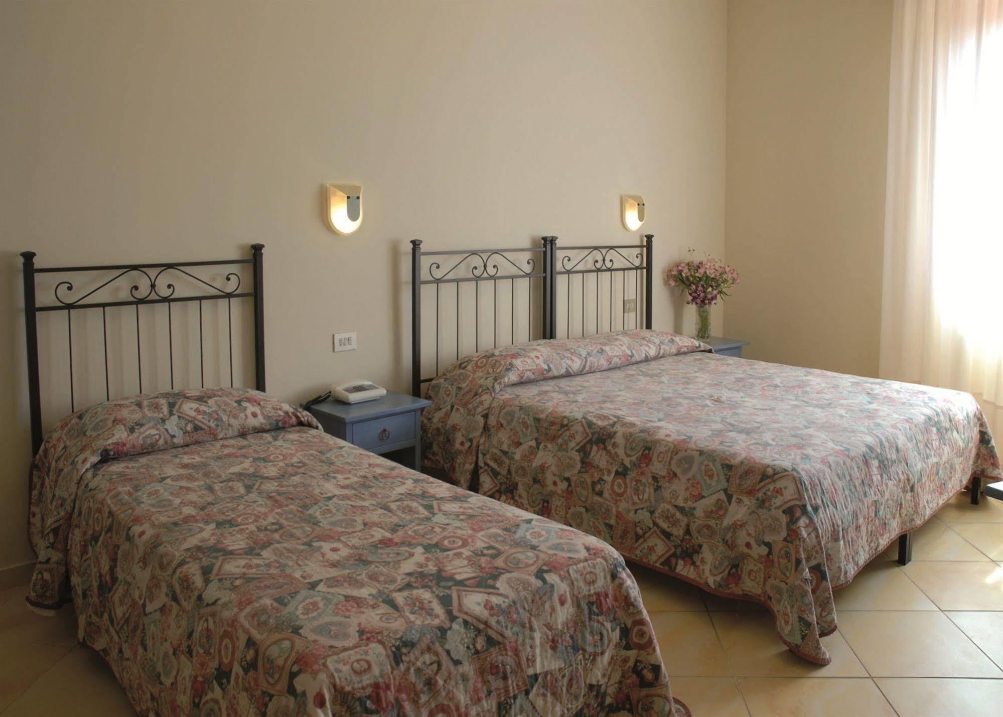 Hotel Ismaele Chiusi Eksteriør bilde